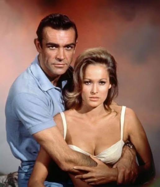 Moment image for Connery Becomes Major Sex Symbol