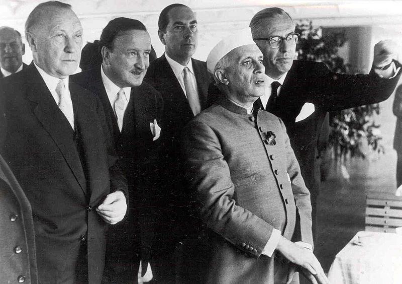 Moment image for Nehru's Visit to West Germany: Strengthening Diplomatic Ties and Economic Cooperation