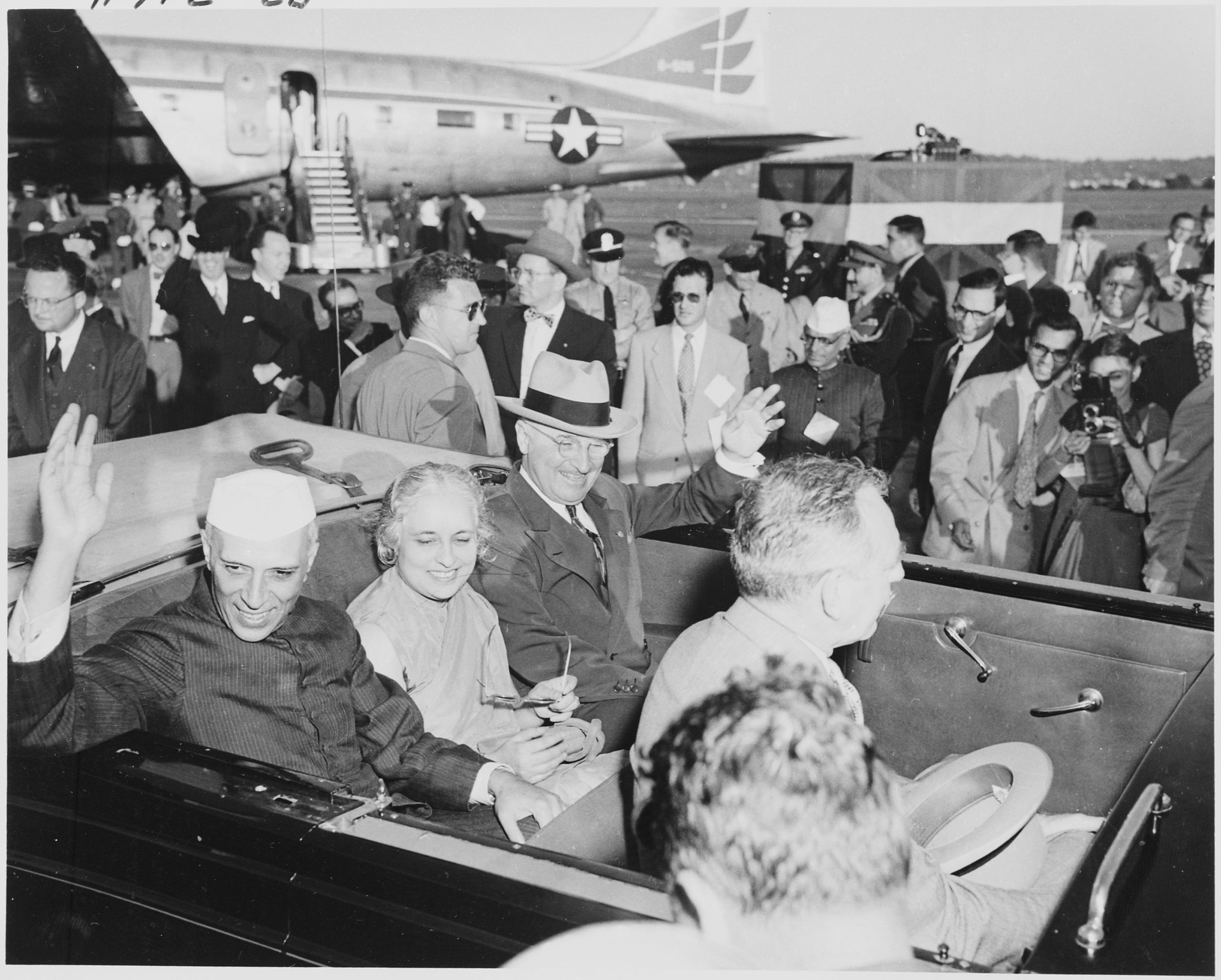 Moment image for Jawaharlal Nehru's Diplomatic Visit to the US: Strengthening Relations During the Cold War