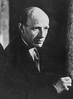 Moment image for Key agreement reached between Gandhi and Irwin, significant progress towards Indian independence.