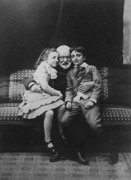 Moment image for Victor Hugo with Grandchildren Jeanne and Georges