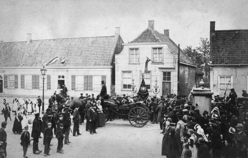 Moment image for Vincent van Gogh: Influential Life and Art