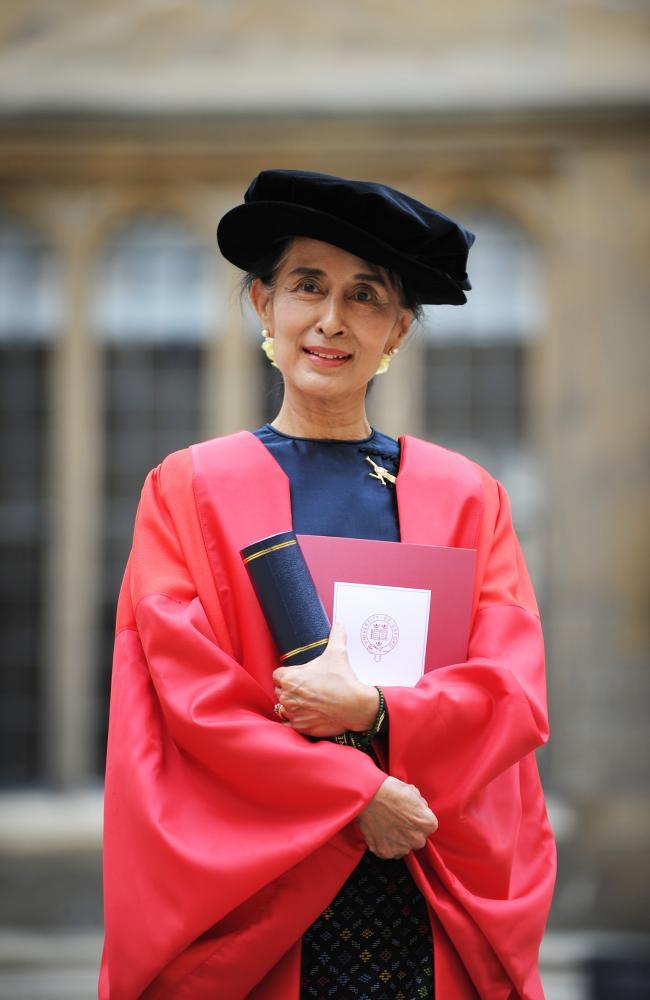 Moment image for Honorary Doctorate Awarded for Civil Law