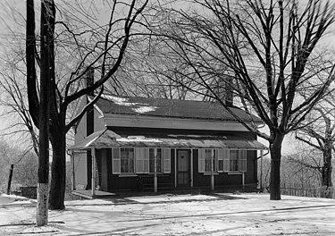 Moment image for Thomas Edison: Influential Inventor from Small Town Ohio