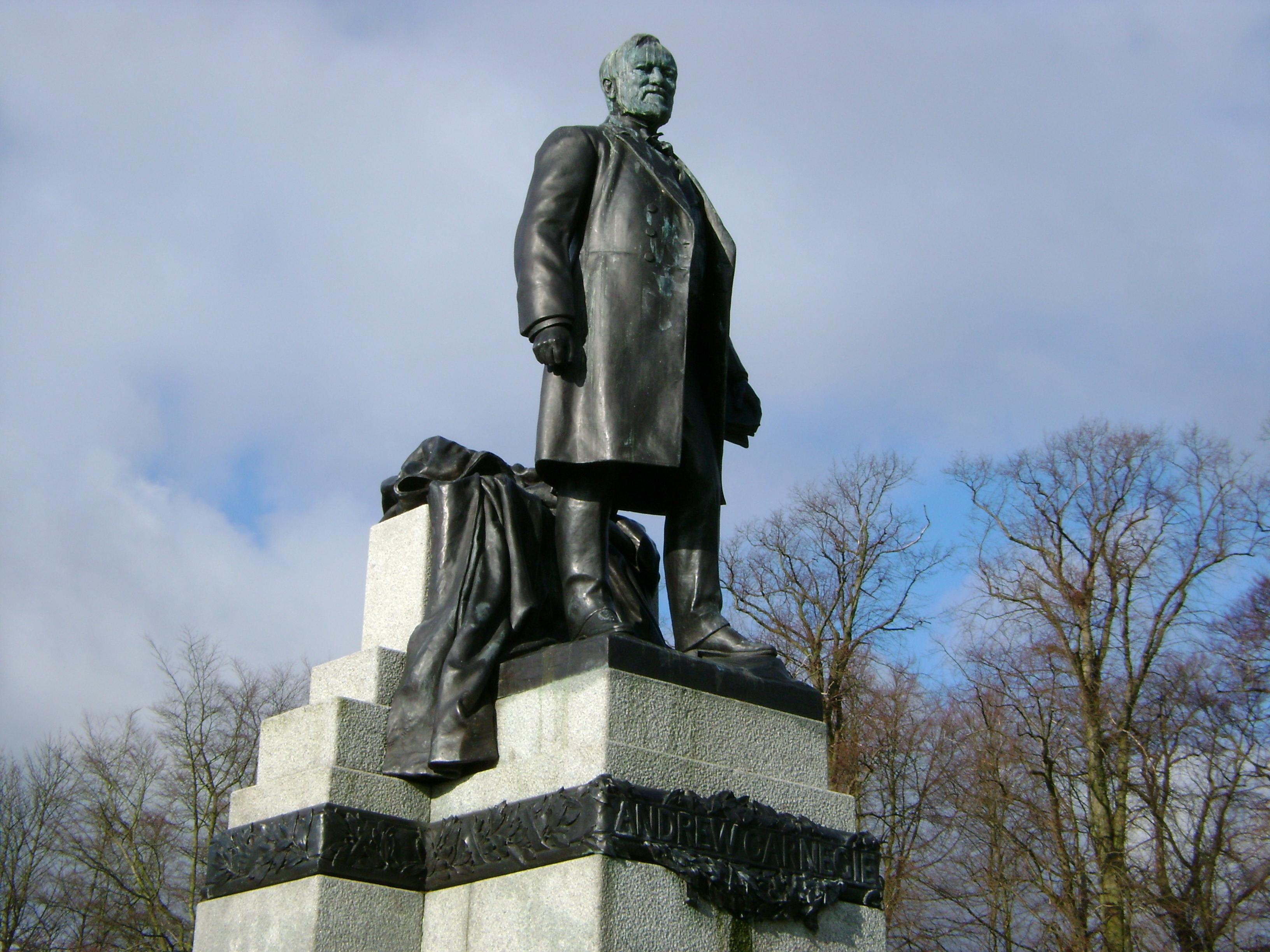 Moment image for Statue of Carnegie in Pittencrieff Park