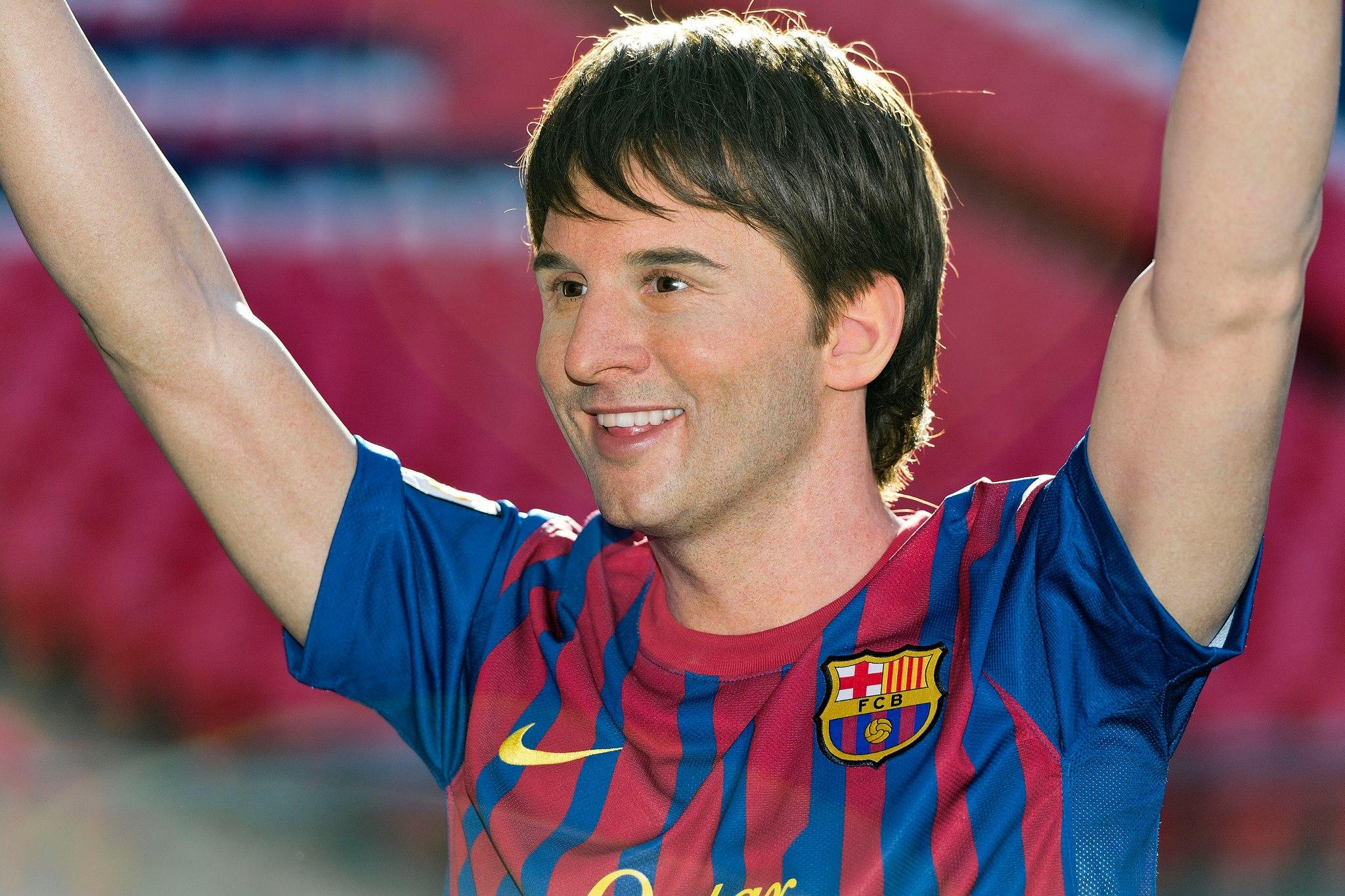 Moment image for Madame Tussauds Unveils Messi Wax Sculpture