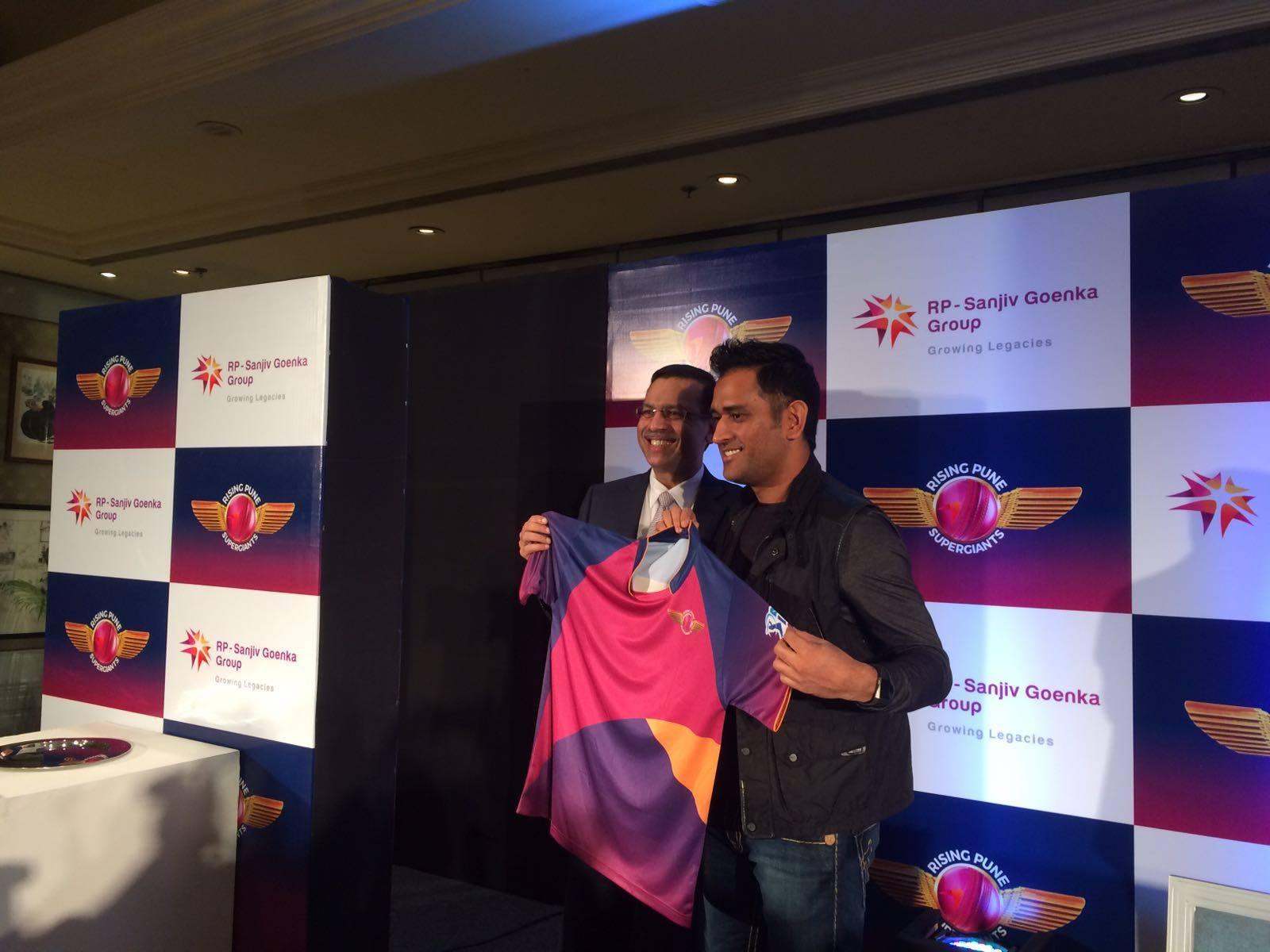 Moment image for Dhoni Picked by Rising Pune Supergiants