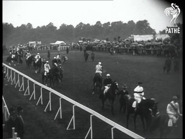 Moment image for Clyde Van Dusen's victorious feat in the Muddy track.