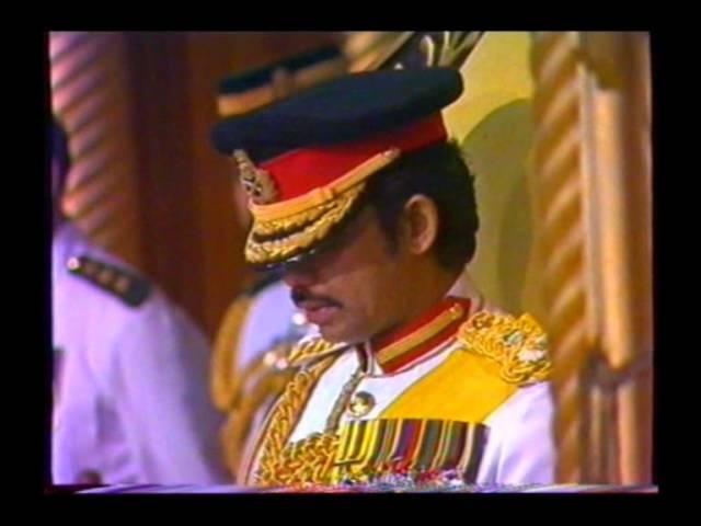 Moment image for New Sultan Bolkiah with father as adviser.