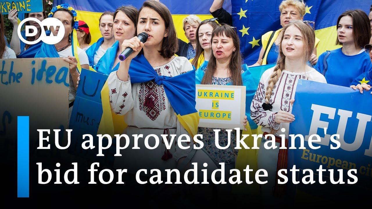 Moment image for Full candidacy status granted to Ukraine and Moldova