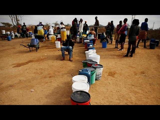 Moment image for UN warns of impending man-made starvation in Zimbabwe