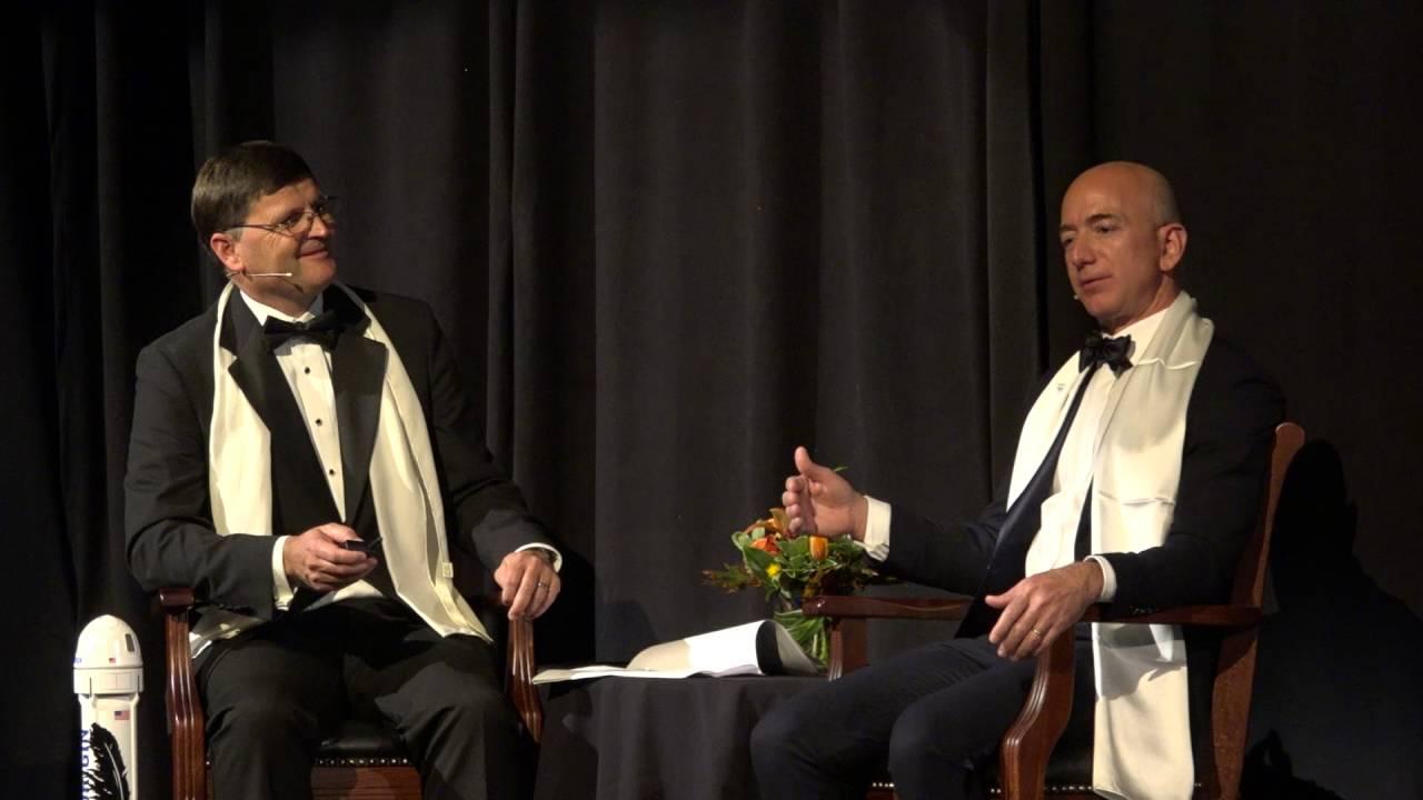 Moment image for Bezos appears as alien in Star Trek Beyond.