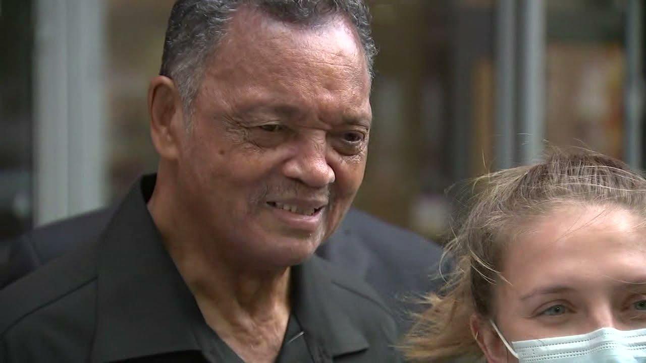 Moment image for Jackson and his wife were hospitalized with COVID-19; he was later transferred for Parkinson's treatment.