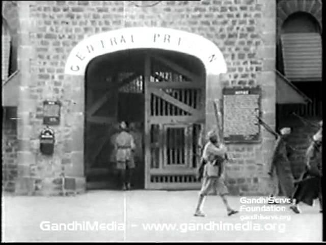 Moment image for Imprisoned with Vallabhbhai at Yeravda