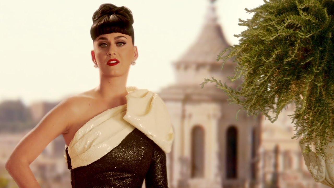 Moment image for Celebrity Cameo Boosts Buzz for Disappointing "Zoolander 2" Sequel