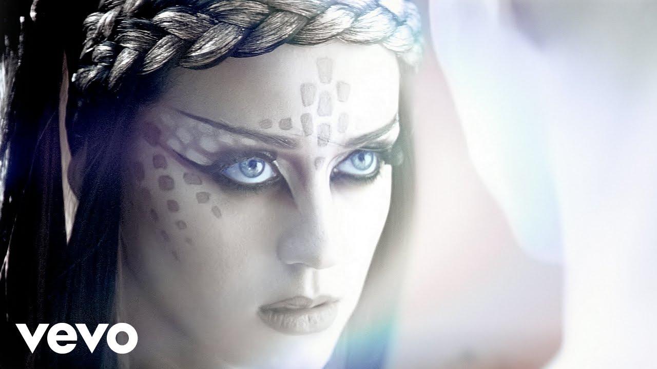 Moment image for "E.T." Wins Favorite Song, Highlighting Career Success