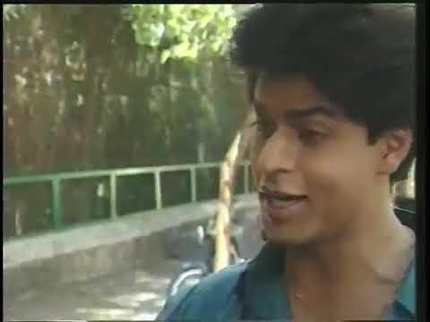 Moment image for Shah Rukh Khan's Pivotal Role in "Wagle Ki Duniya" Boosts Early Acting Career