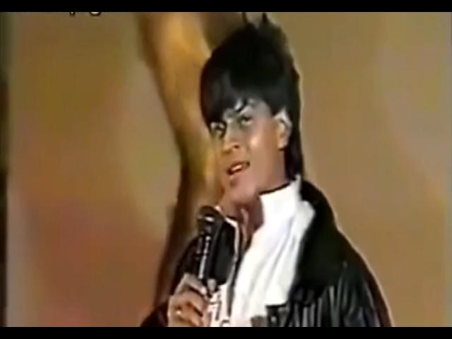 Moment image for Shah Rukh Khan's Best Male Debut at Filmfare Awards launched successful Bollywood career.