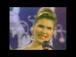 Michelle McLean: Namibian Miss Universe 1992 - A Landmark Victory Influencing Global Recognition.