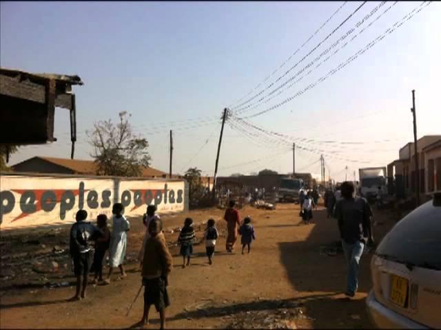 Moment image for Malawi riots erupt in Lilongwe and Mzuzu