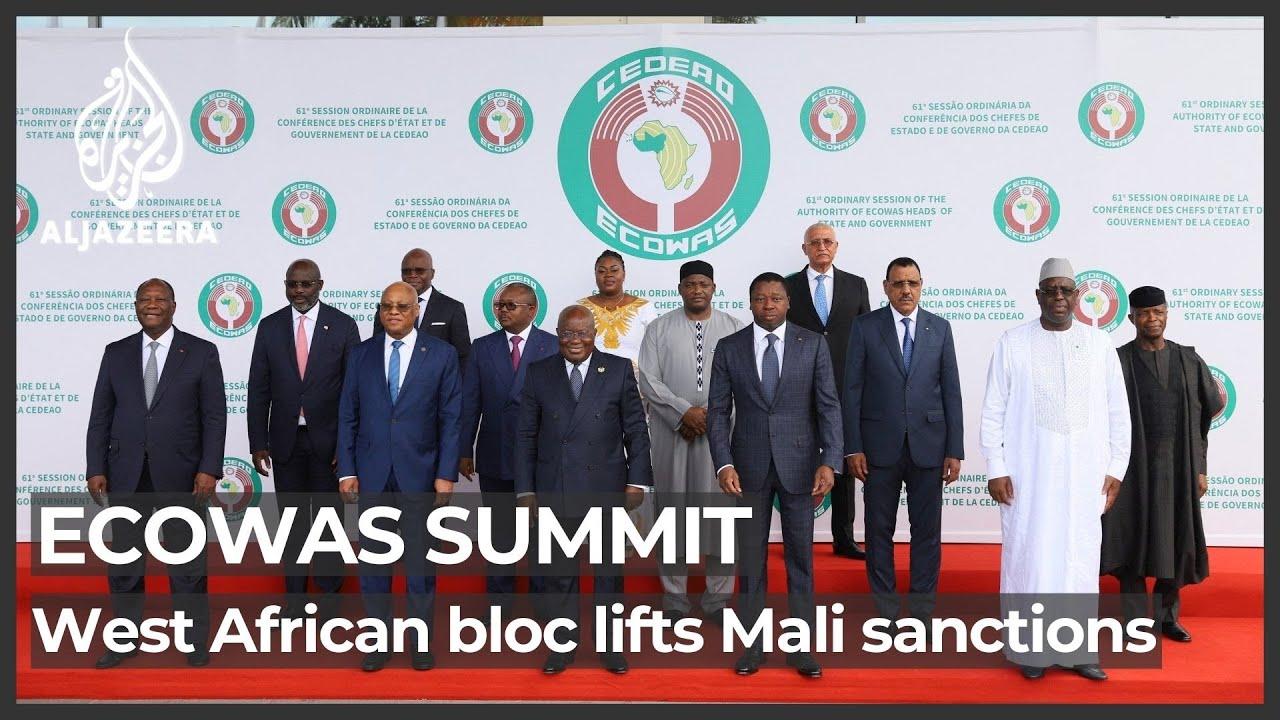 Moment image for Mali coup: How junta got Ecowas economic sanctions lifted