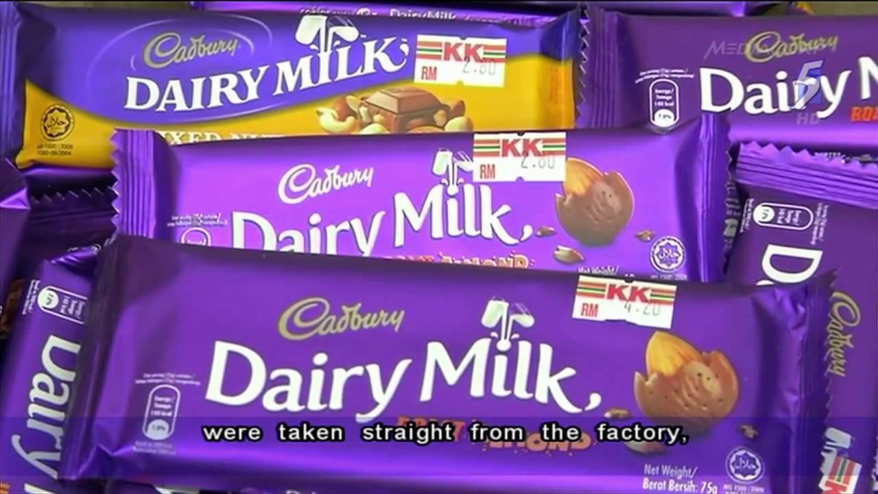 Moment image for JAKIM Clears Cadbury Products of Pork DNA