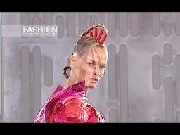 Fall 1999 Couture fashion show