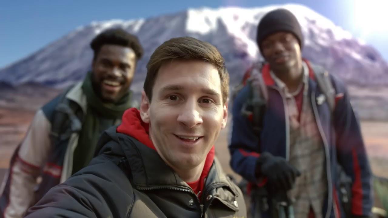 Moment image for Messi's Selfie Competition in Turkish Airlines Ad