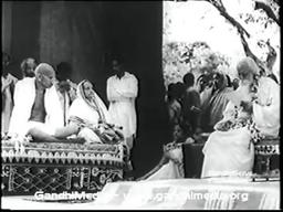 Tagore hosts Gandhi and Kasturba