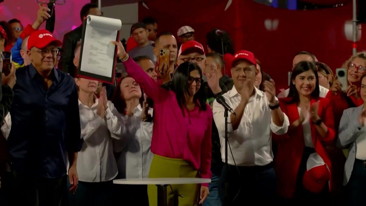 Moment image for Venezuela’s Hydrocarbons Law Overhaul: National Assembly Approves Oil-Sector Opening to Private Operators