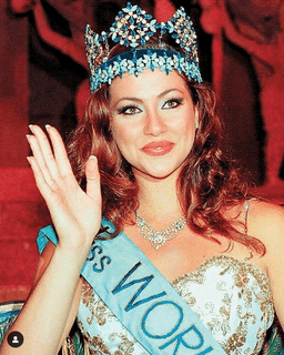Irene Skliva: Miss World 2005 from Greece in Bangalore, a milestone for the competition.