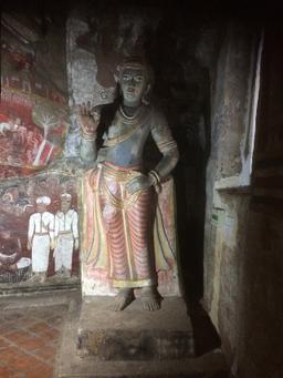 King Nissanka Malla's Coronation: Beginning of Reign.