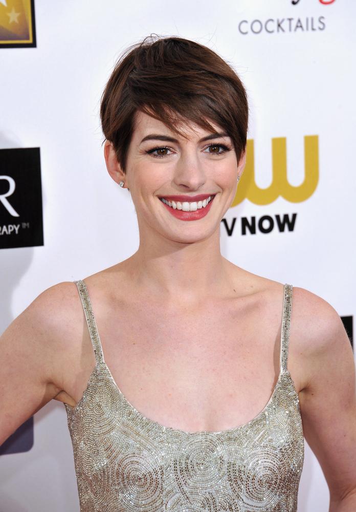 Moment image for Anne Hathaway Wins Critics' Choice Award for Les Misérables Performance