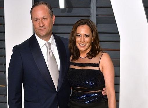 Moment image for Kamala Harris Engaged to Entertainment Lawyer
