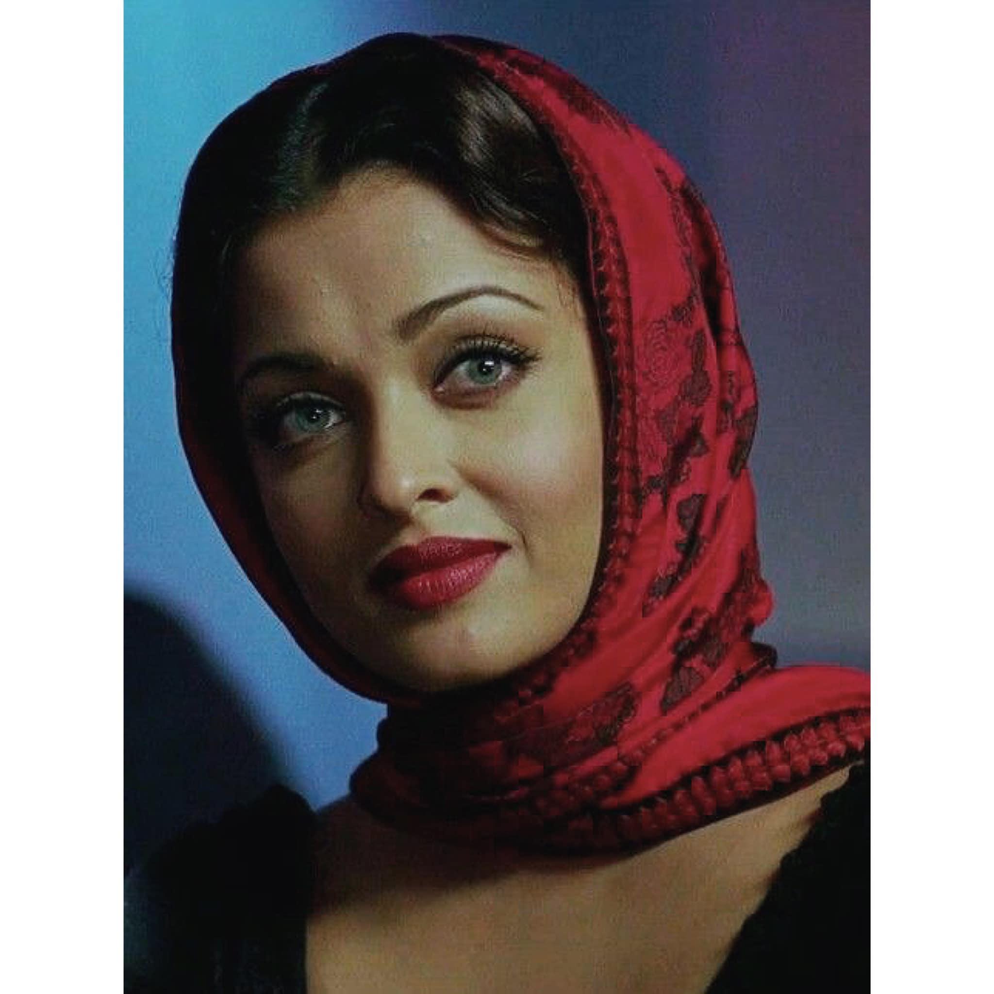 Moment image for Aishwarya Rai shines in Guzaarish, praised for handling sensitive themes with grace and depth.
