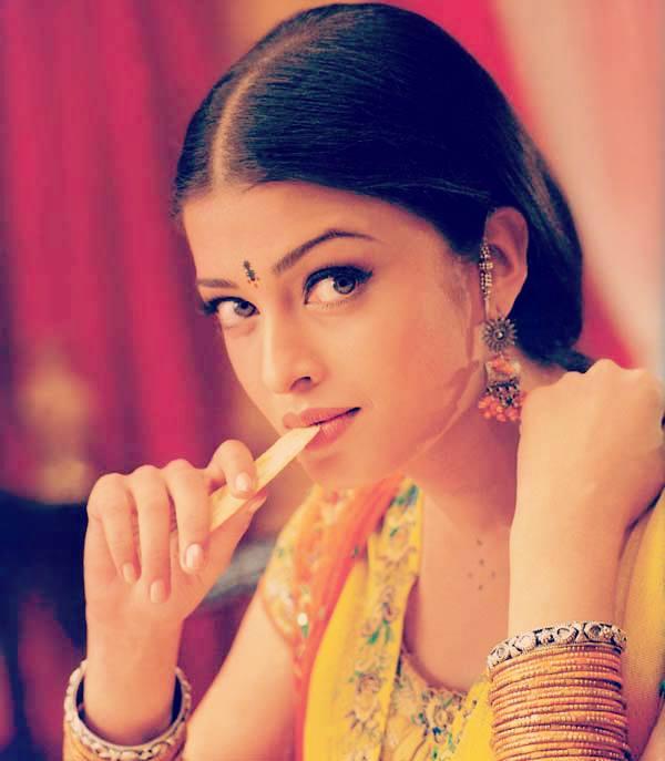 Moment image for Aishwarya Rai's Award-Winning Performance in "Hum Dil De Chuke Sanam" Impacts Career Trajectory