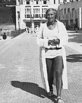 Moment image for Picasso's Muse: Marie-Thérèse Walter's Influence on His Art and Life