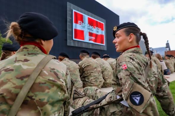 Moment image for Women’s conscription into the Danish Defence via lottery system comes into effect