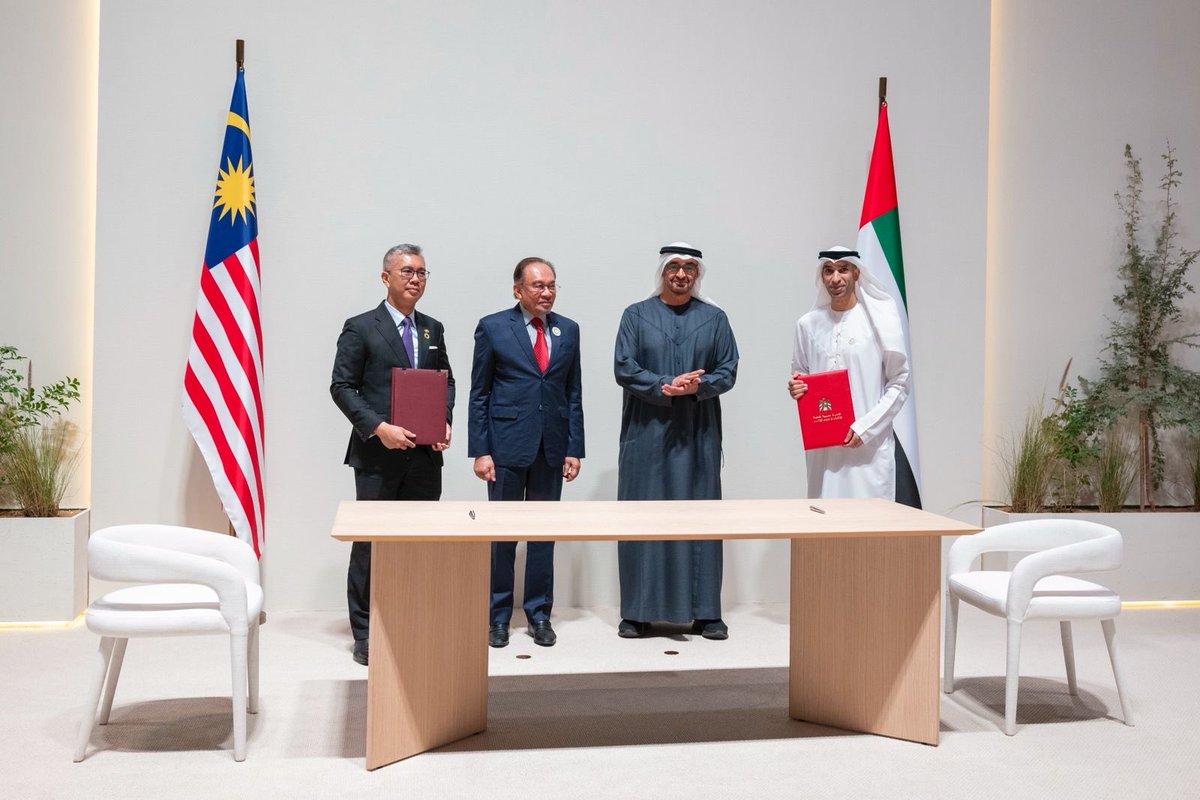 Moment image for Malaysia and UAE sign Comprehensive Economic Partnership Agreement