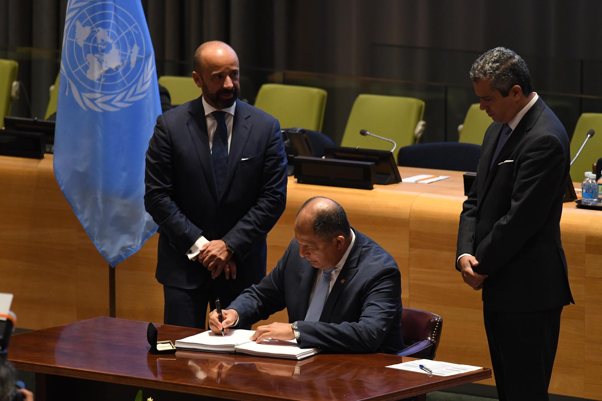 Moment image for Costa Rica Ratifies Treaty on the Prohibition of Nuclear Weapons