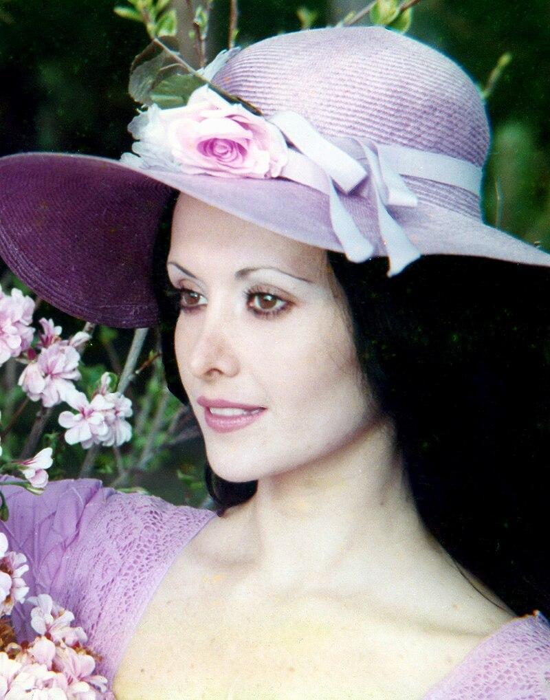 Moment image for Miss World Winner Madeleine Hartog-Bel: Cultural Impact and Global Recognition