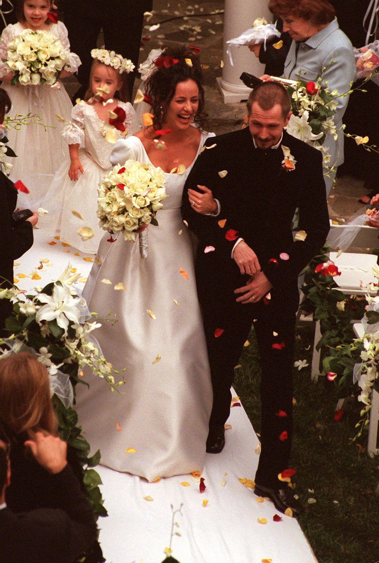 Moment image for Oldman Marries Model Donya Fiorentino